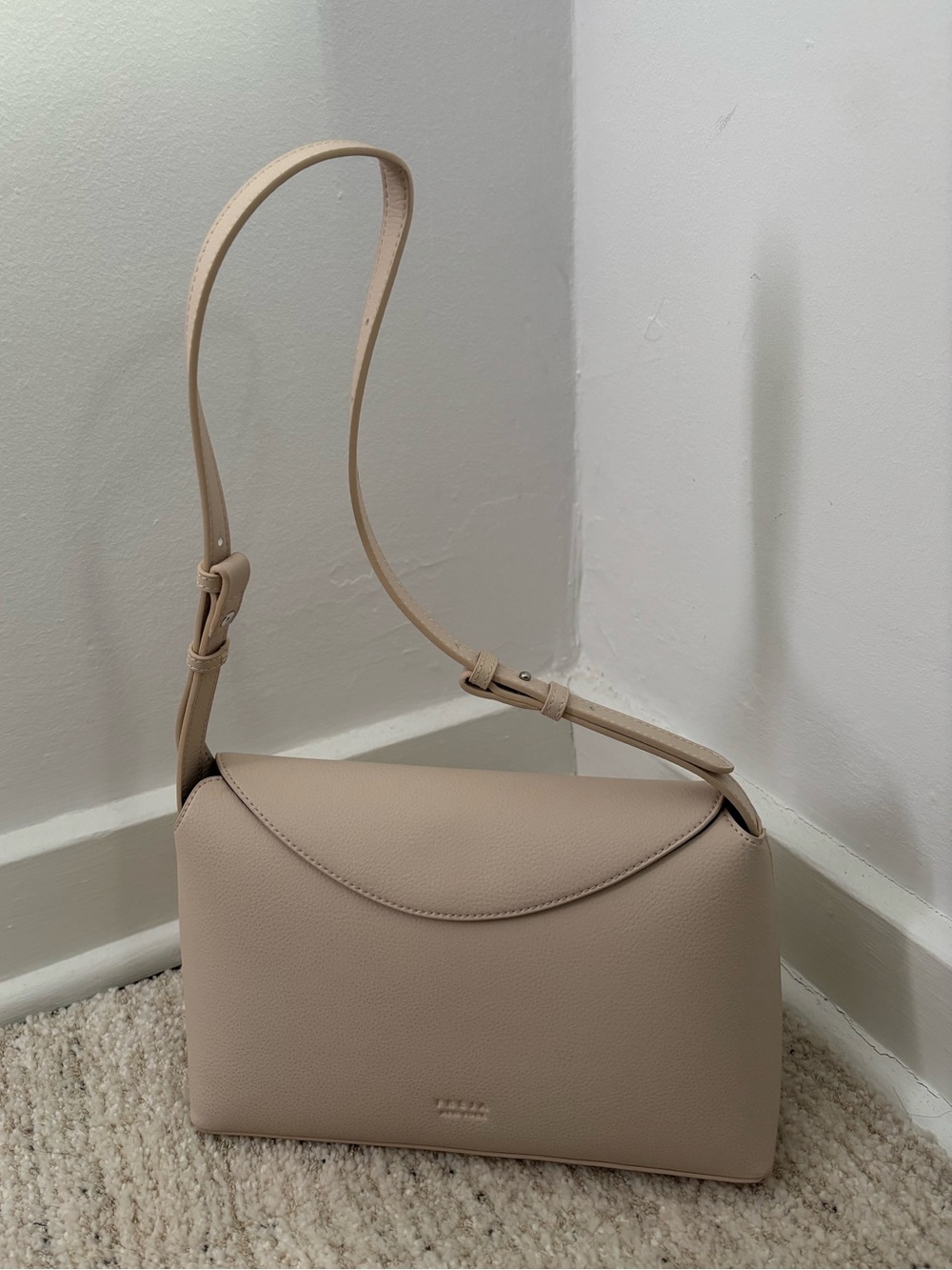 Freja NYC Hudson Bag - Color: Oat